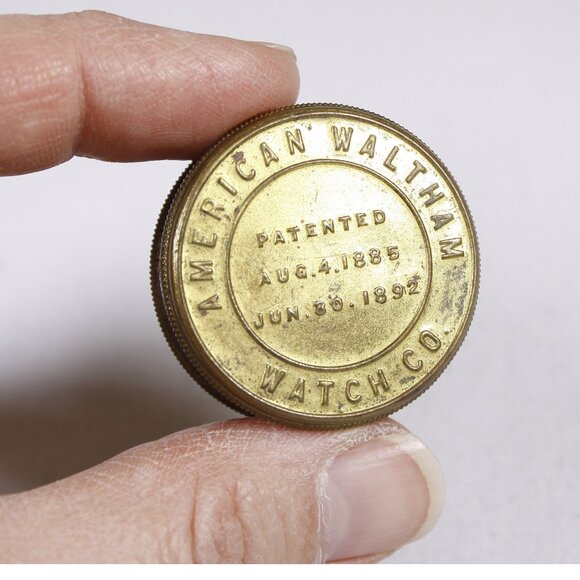 Antique American Waltham Watch Co. brass box, watch parts storage box, flat ring - Picture 1 of 10